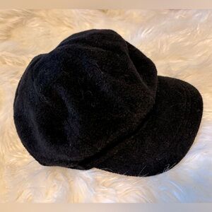 Siggi Women's Black Newsboy Hat Visor Beret Cap Wool Blend Adjustable, like new